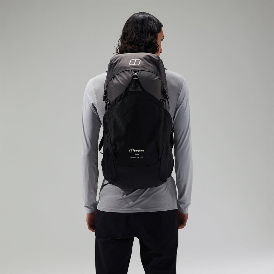 unisex freeflow 30l pack greyblack berghaus