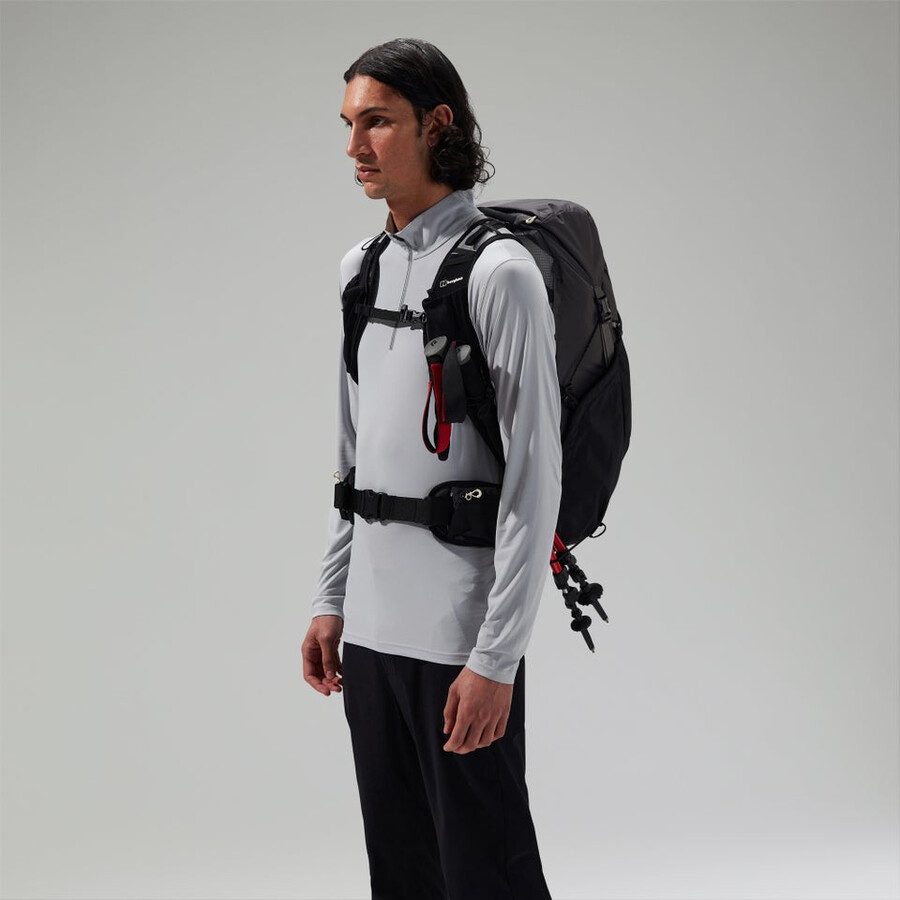 unisex freeflow 30l pack greyblack berghaus