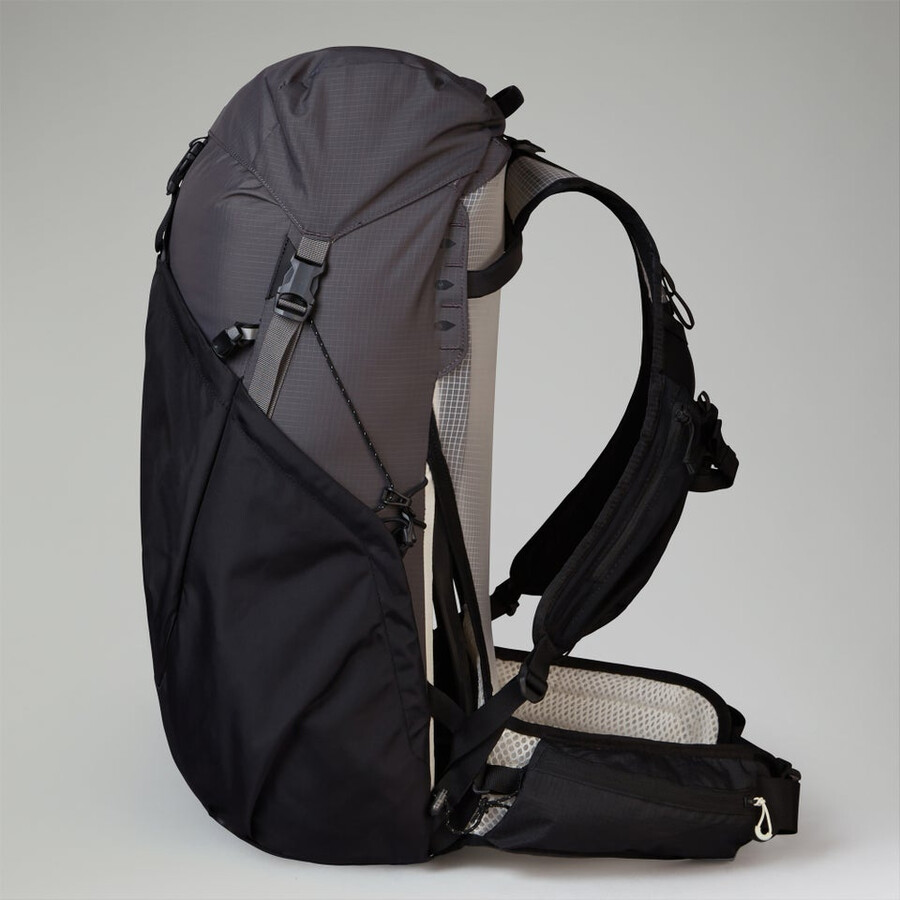 unisex freeflow 30l pack greyblack berghaus