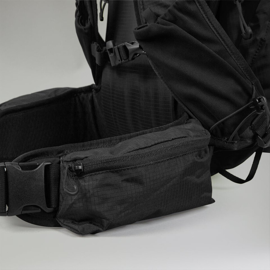 womens remote hike f23 backpack - black berghaus