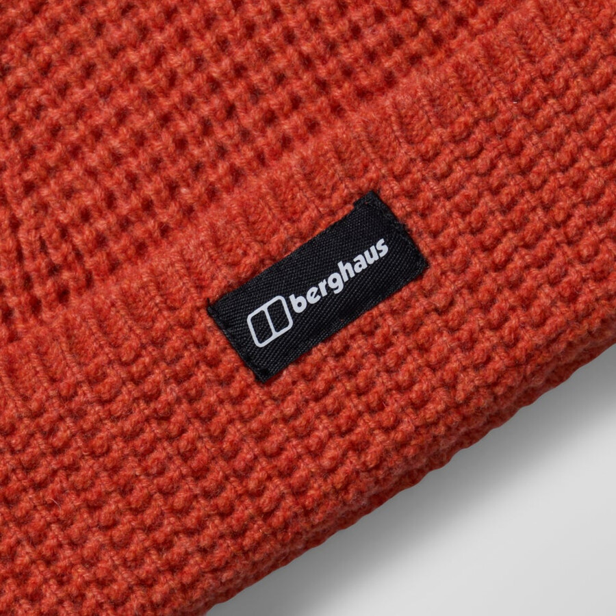 rhynie waffle rib beanie - red berghaus