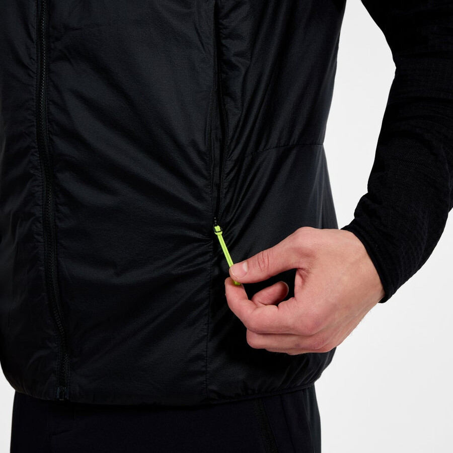 mens mtn arete synthetic vest - black berghaus