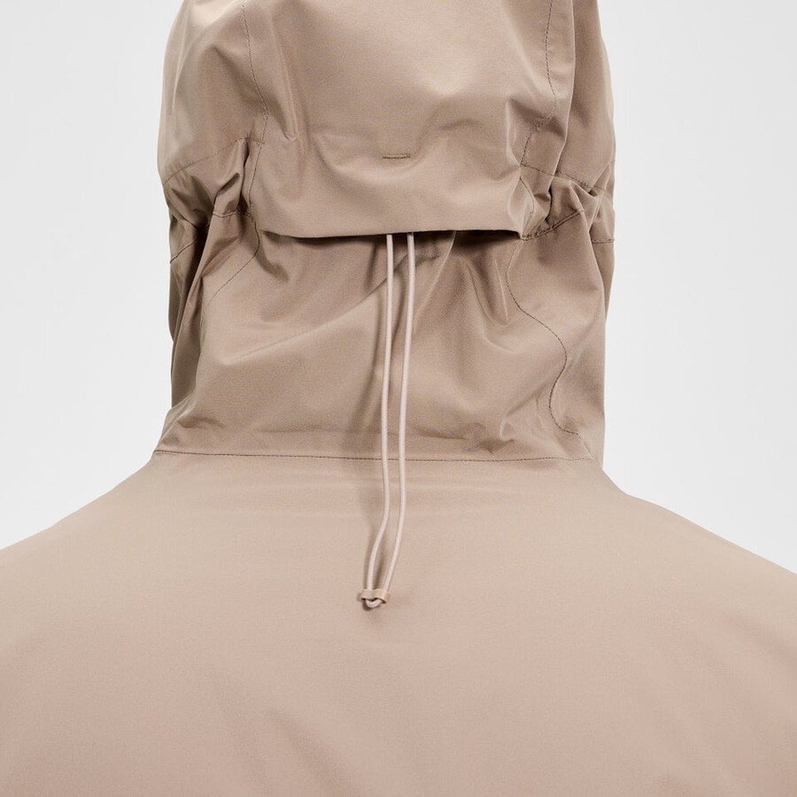 mens deluge pro 3.0 waterproof jacket - natural berghaus