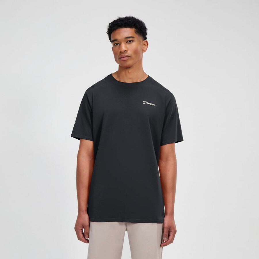 mens berghaus delta short sleeve tech tee - black berghaus