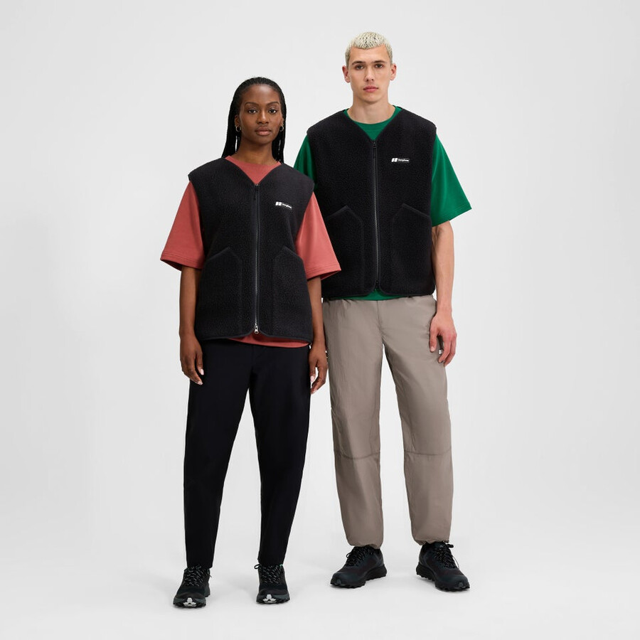 unisex volcanism vest - black berghaus