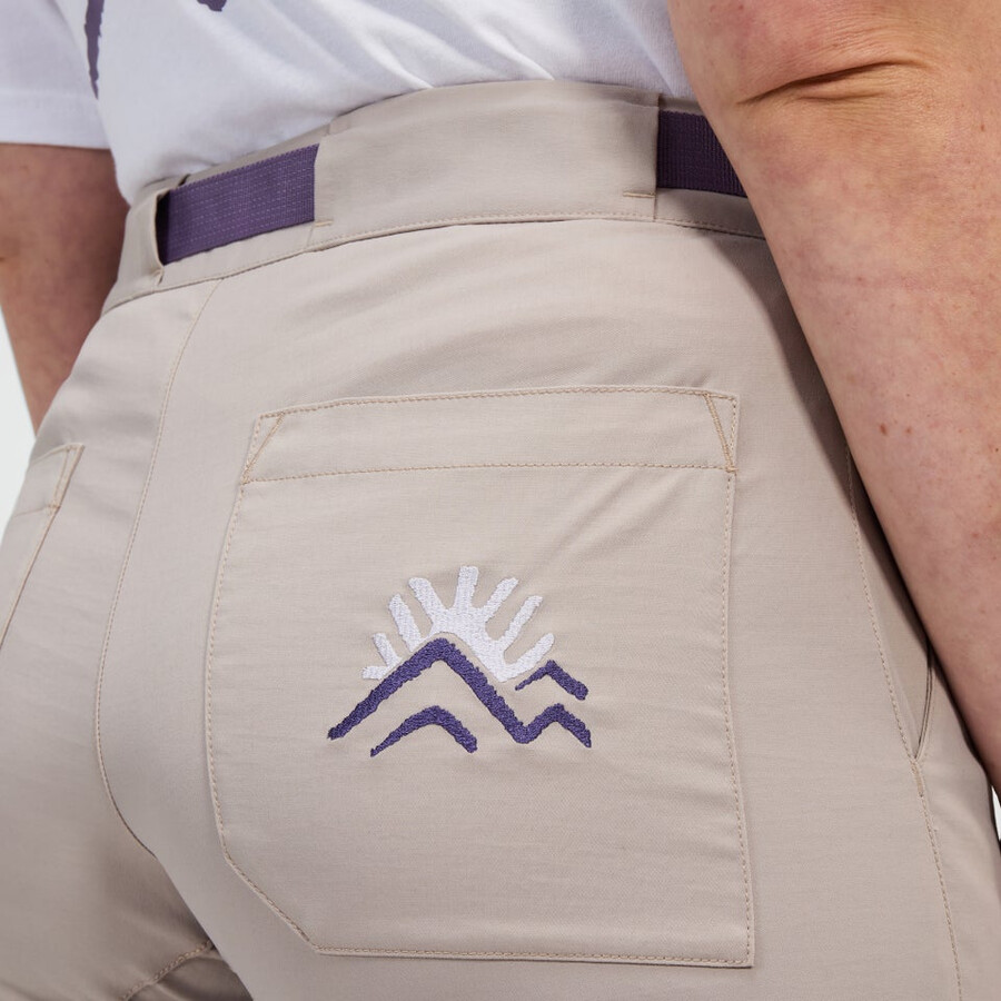unisex sunned peak short - grey berghaus