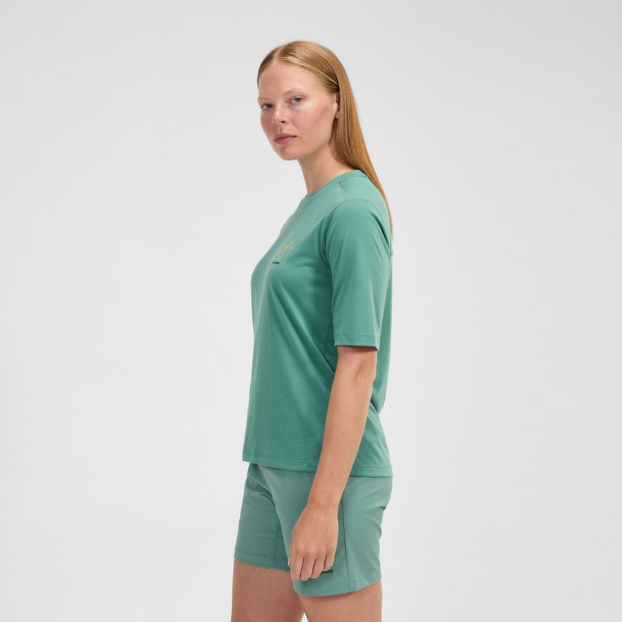 womens coneflower short sleeve tee - green berghaus